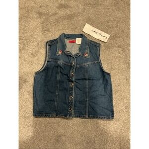 Women's denim Vest Embroidered Hearts Size 14W-16W, KIND OF A CROP FIT